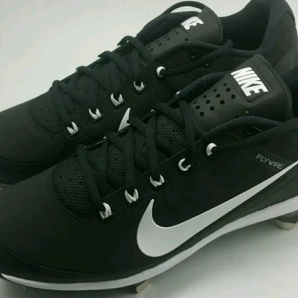 NIKE Men's Air Clipper 17 Metal Baseball Cleats